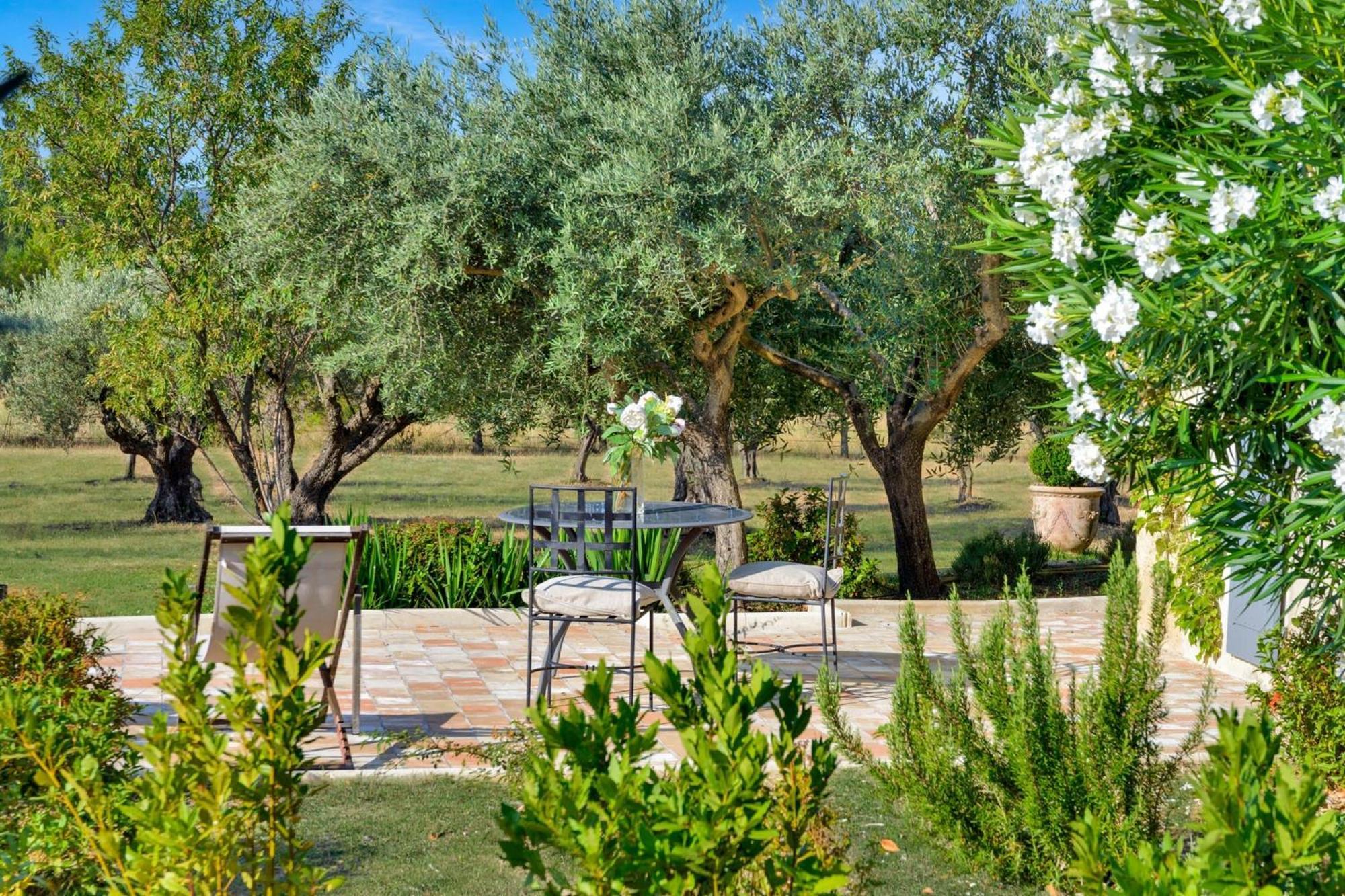 Appartement I Bastide La Graviere I Electio Lourmarin Bagian luar foto