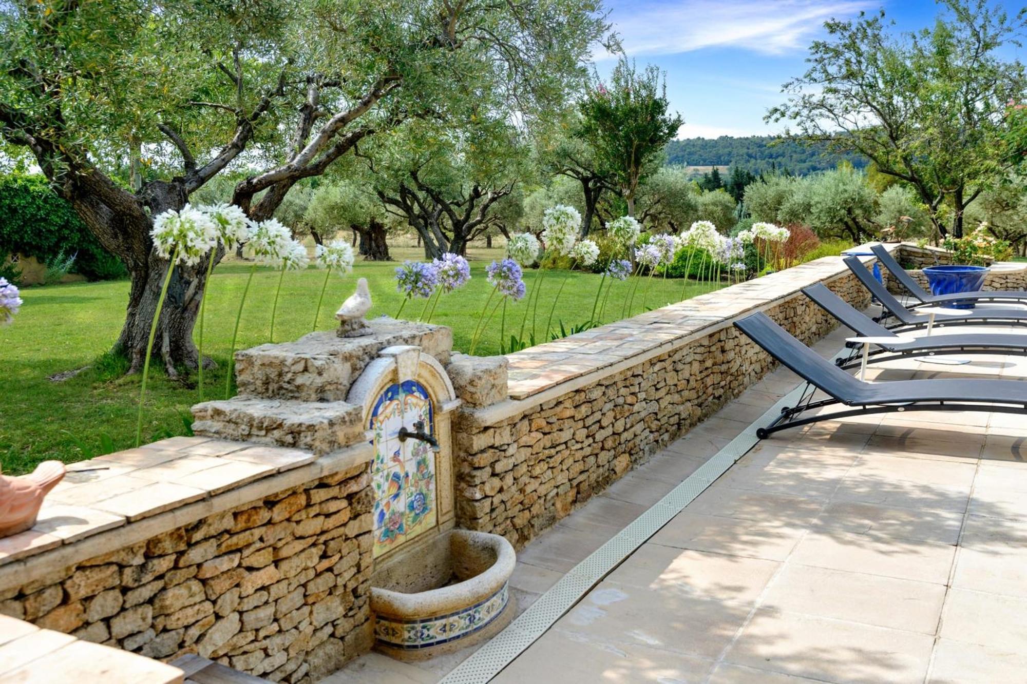 Appartement I Bastide La Graviere I Electio Lourmarin Bagian luar foto